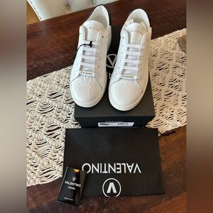 Valentino Women’s Leather Sofia Sneakers In White - Size 8 1/2 - New In Box